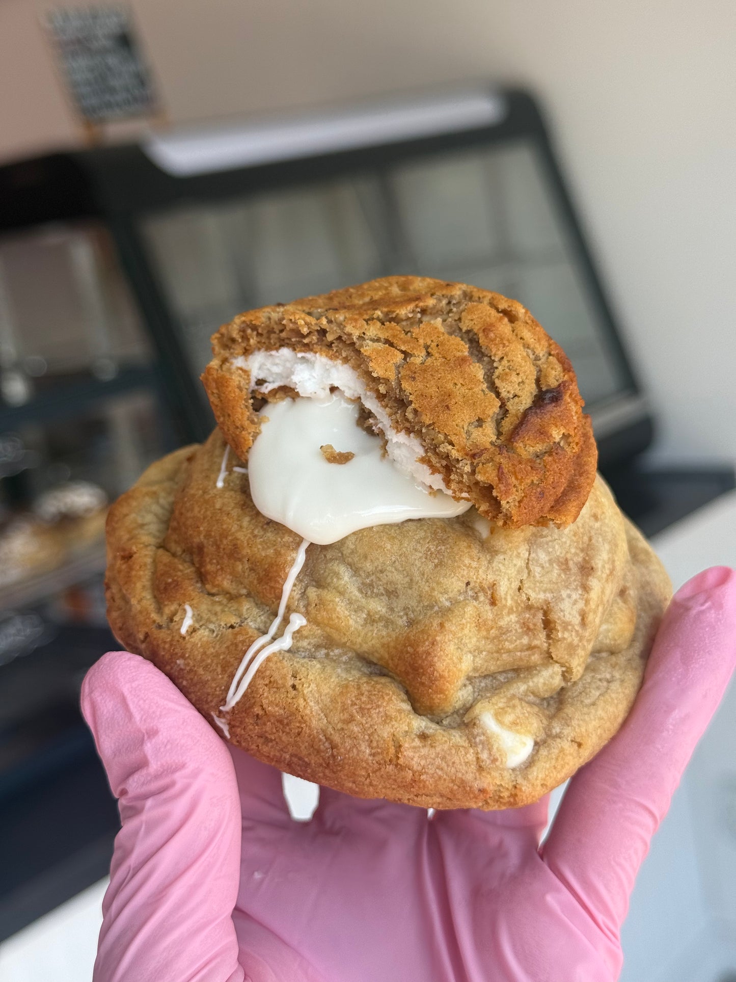 Oatmeal cookie butter stuffed cookie