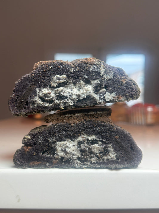 Chocolate Cookies n' Cream Stuffed Cookie - Crushin' on Cookies